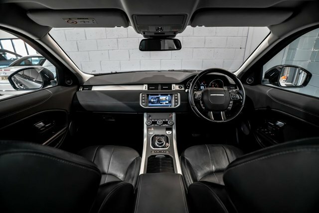 Land Rover Range Rover Evoque Td4 Se Tech Suv LE17EFC Black #2