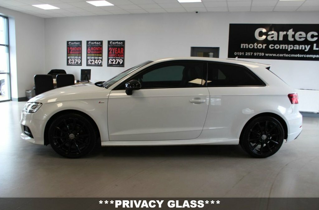 Audi A3 2L Black Edition KK17WFC White #4