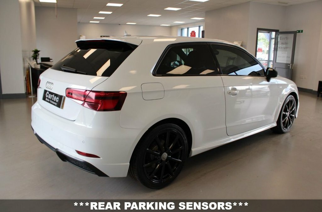 Audi A3 2L Black Edition KK17WFC White #5