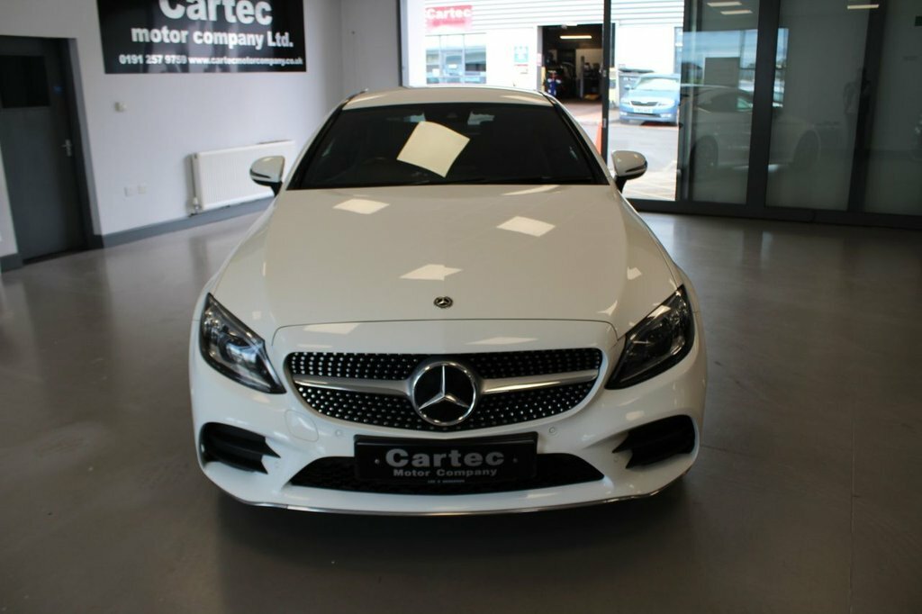 Mercedes-Benz C Class 2L Amg Line White #3