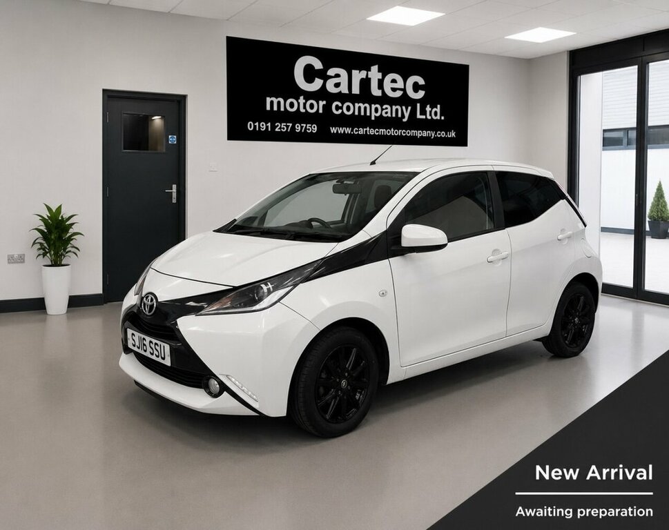 Toyota Aygo 1L X-style White