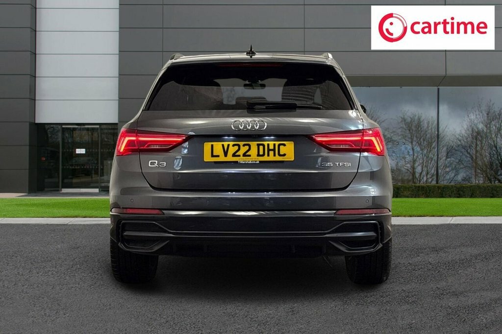 Audi Q3 1.5L Black Edition LV22DHC Grey #5