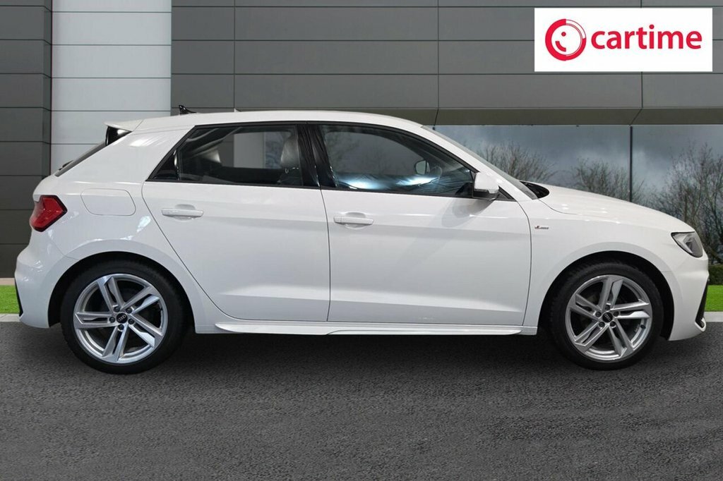 Audi A1 1L S Line RE22KZA White #2