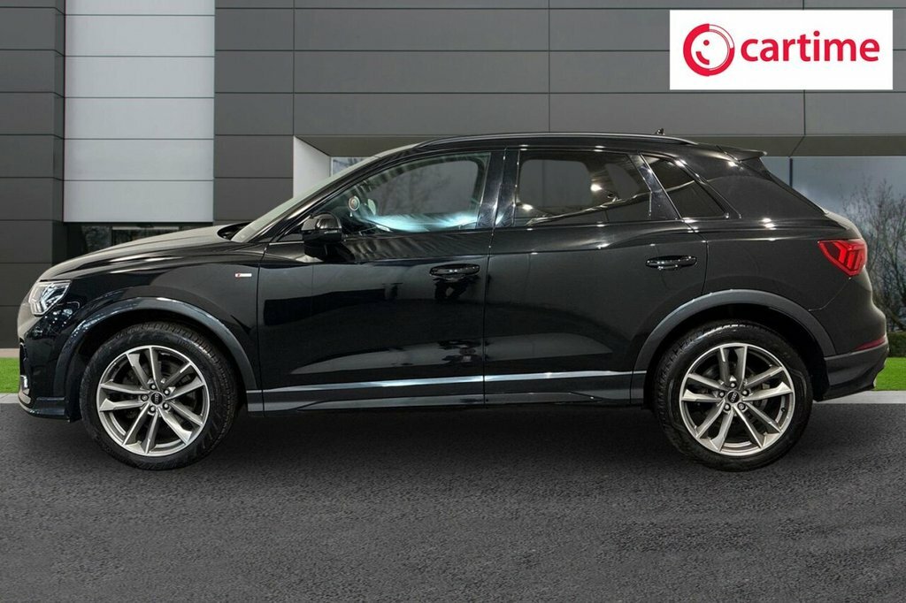 Audi Q3 2L Black Edition YY71ZDV Black #3