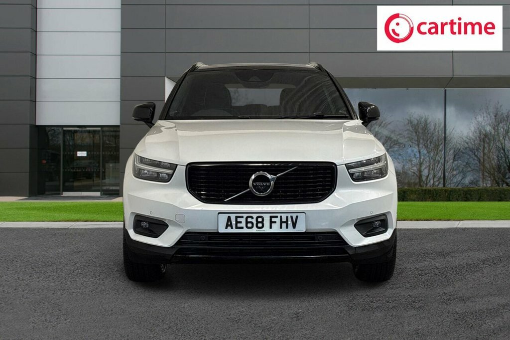 Volvo XC40 1.5L R-design AE68FHV White #4