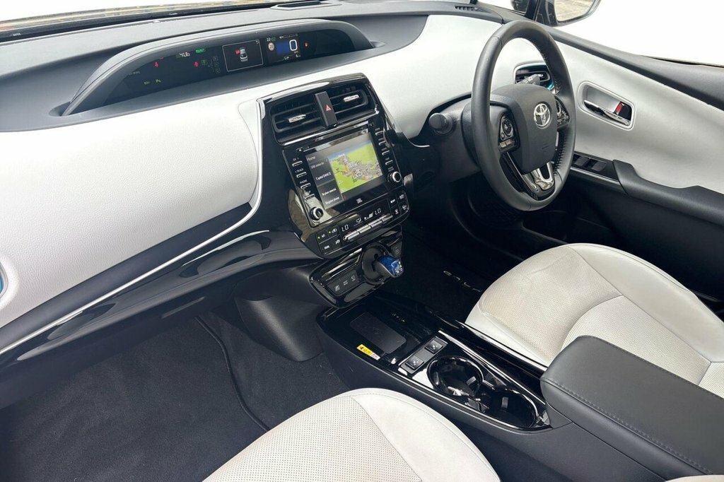 Toyota Prius 1.5 Cvt Gold #8