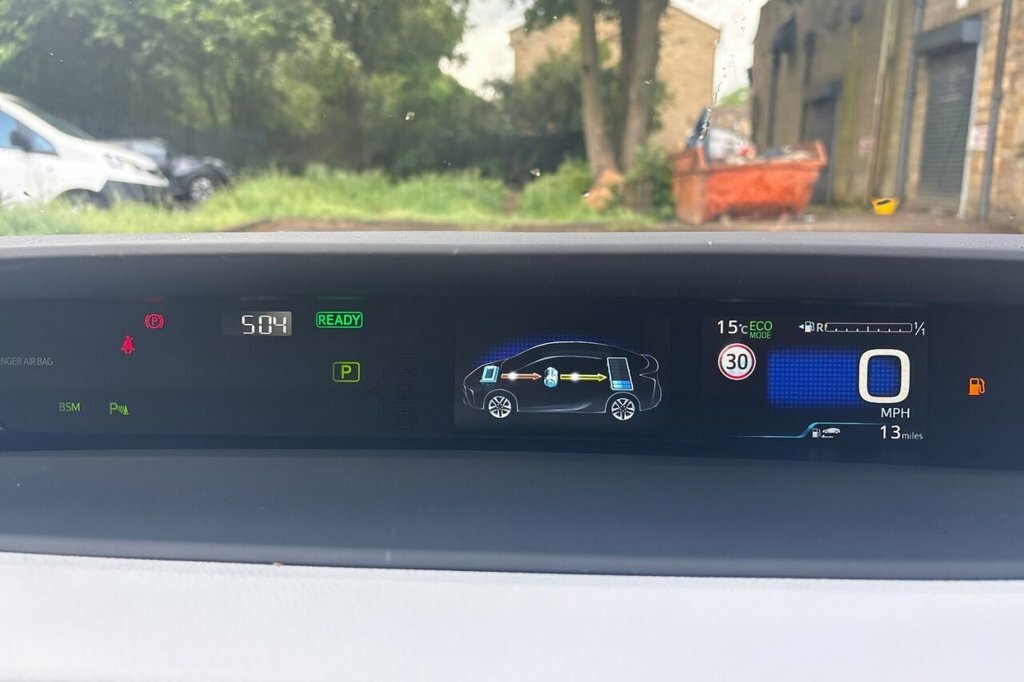 Toyota Prius Hatchback Grey #12