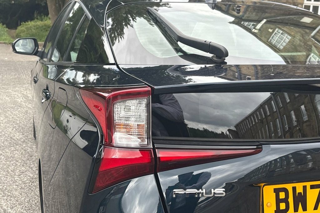 Toyota Prius 1.5 Cvt Gold #17
