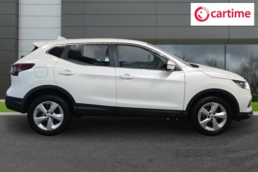 Nissan Qashqai 1.3L Acenta Premium YL70GZF White #2