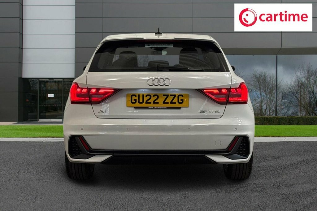 Audi A1 1L S Line GU22ZZG White #5