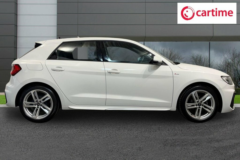 Audi A1 1L S Line GU22ZZG White #2