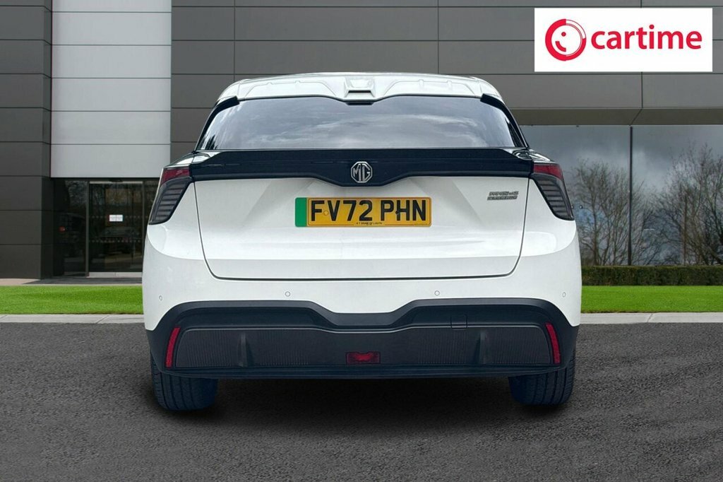 MG MG4 Hatchback FV72PHN White #5