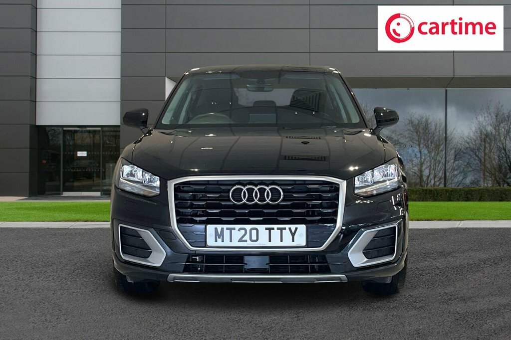 Audi Q2 1L Sport Black #4