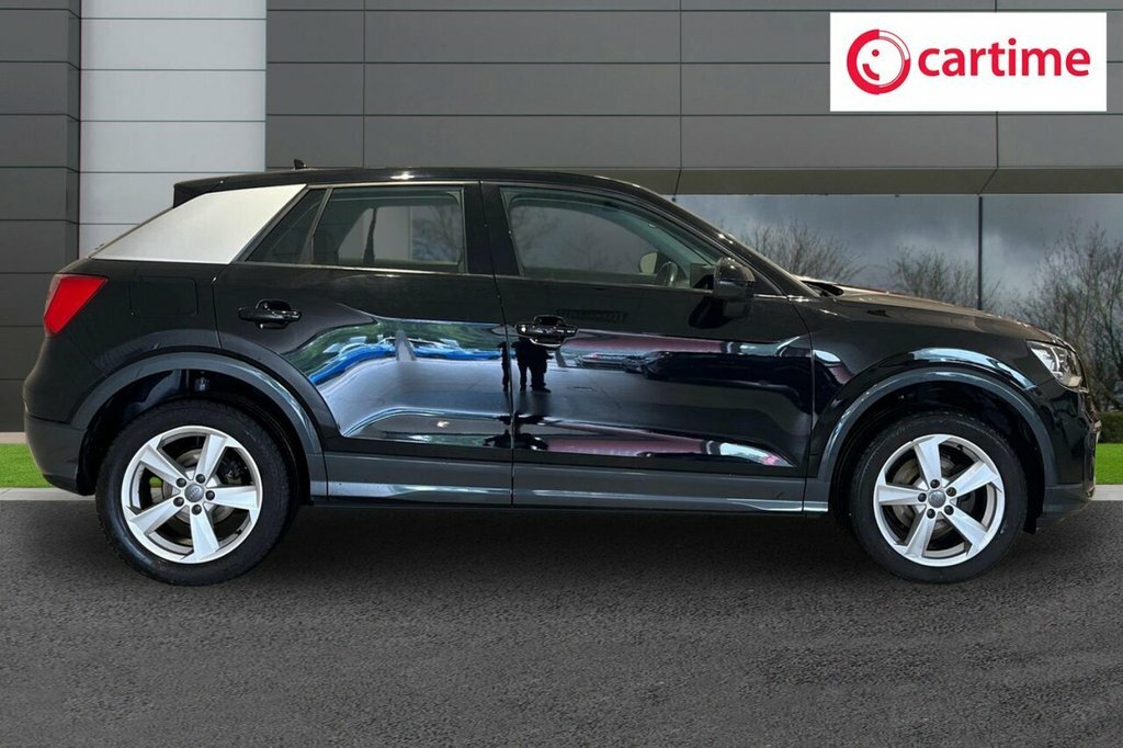 Audi Q2 1L Sport Black #2