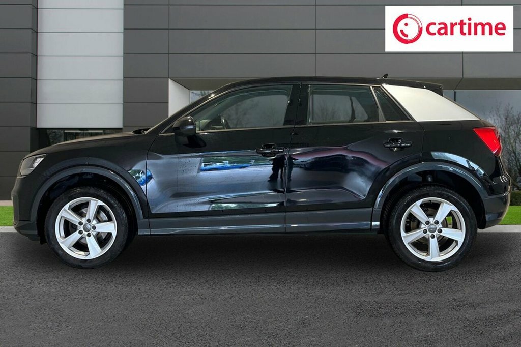 Audi Q2 1L Sport Black #3