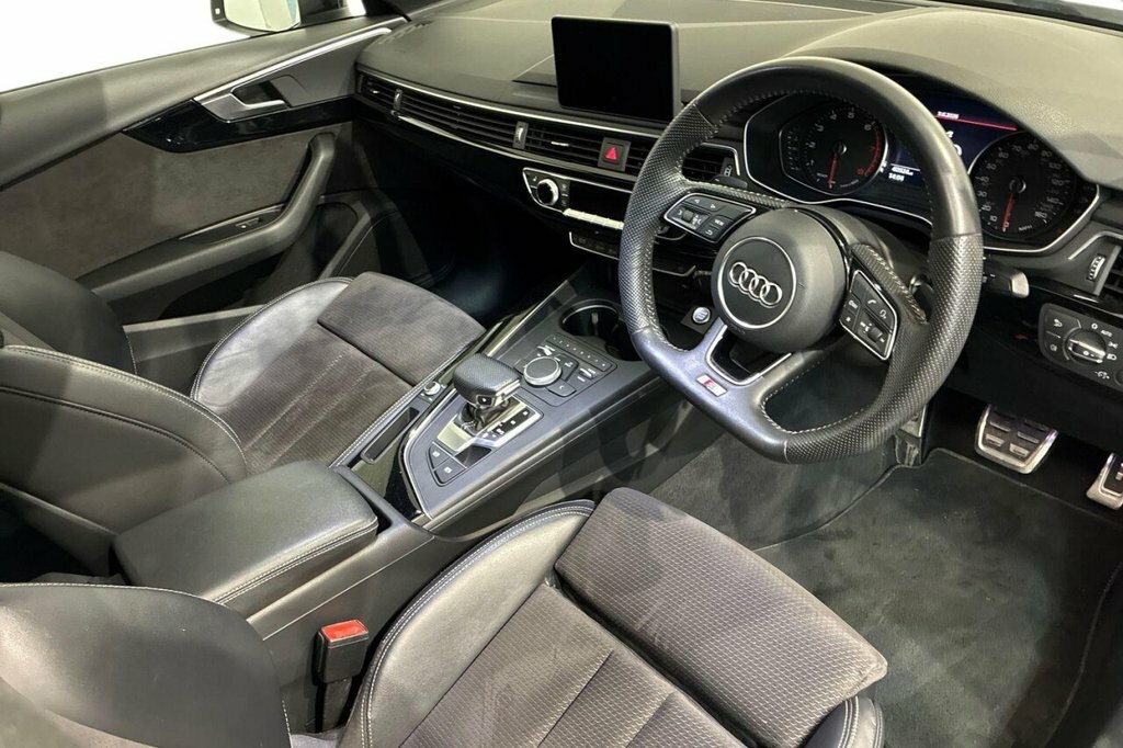 Audi A4 2L Black Edition HD19LUW White #6