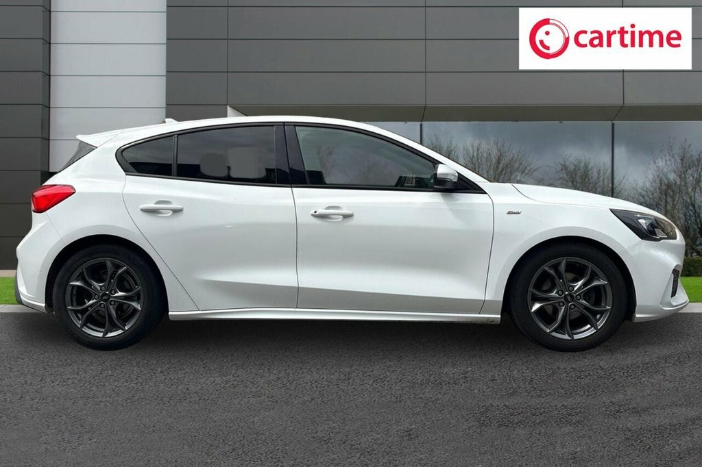 Ford Focus 1L St-line White #2
