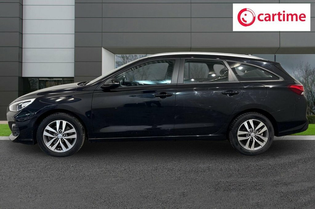 Hyundai I30 1L Se Nav MJ69GGX Black #3