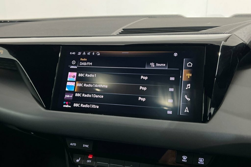 Audi E Tron GT 93.4Kwh Vorsprung Saloon Quattro Black #14