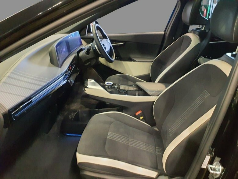Kia EV6 Hatchback NL23XGS Black #4