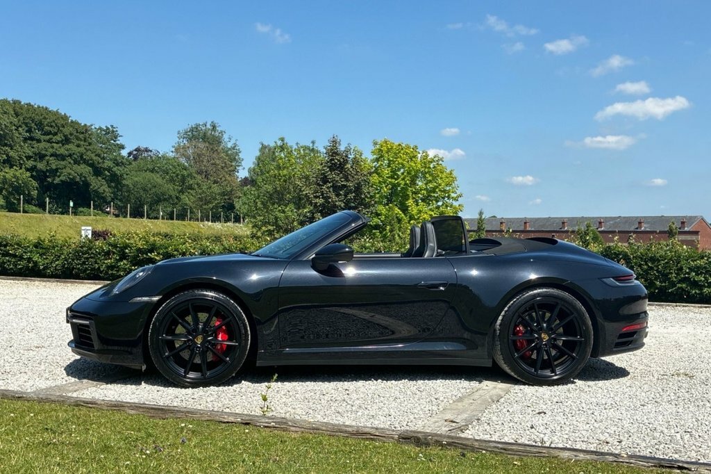 Porsche 911 3L 992 Carrera S Black #4
