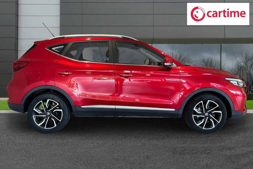 MG ZS Exclusive Red #2