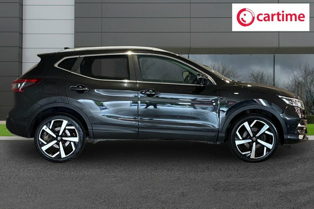 Nissan Qashqai 1.3L Tekna NG19VLW Black #2