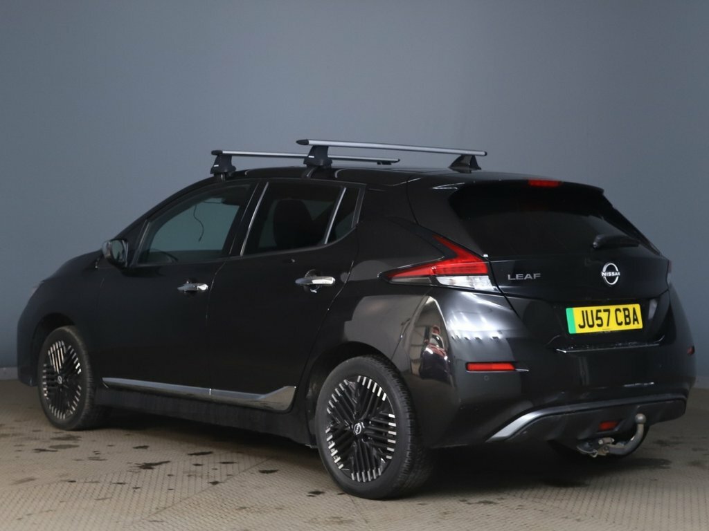 Nissan Leaf Hatchback Black #6
