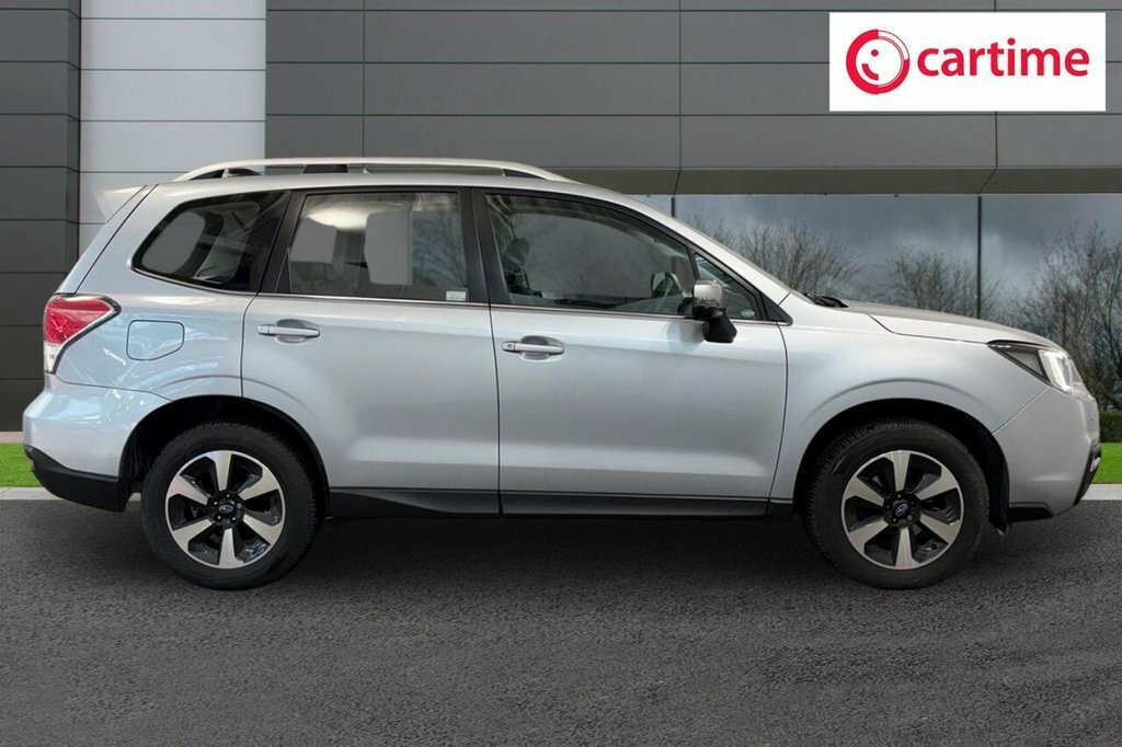 Subaru Forester 2L Xe Premium Silver #2
