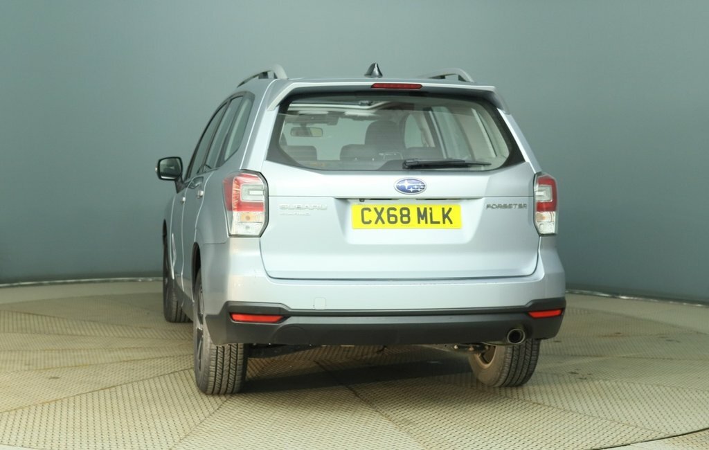 Subaru Forester 2L Xe Premium Silver #6