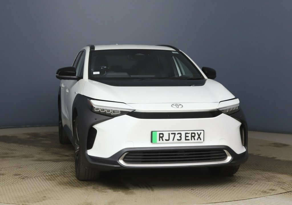 Toyota bZ4X Suv White #2