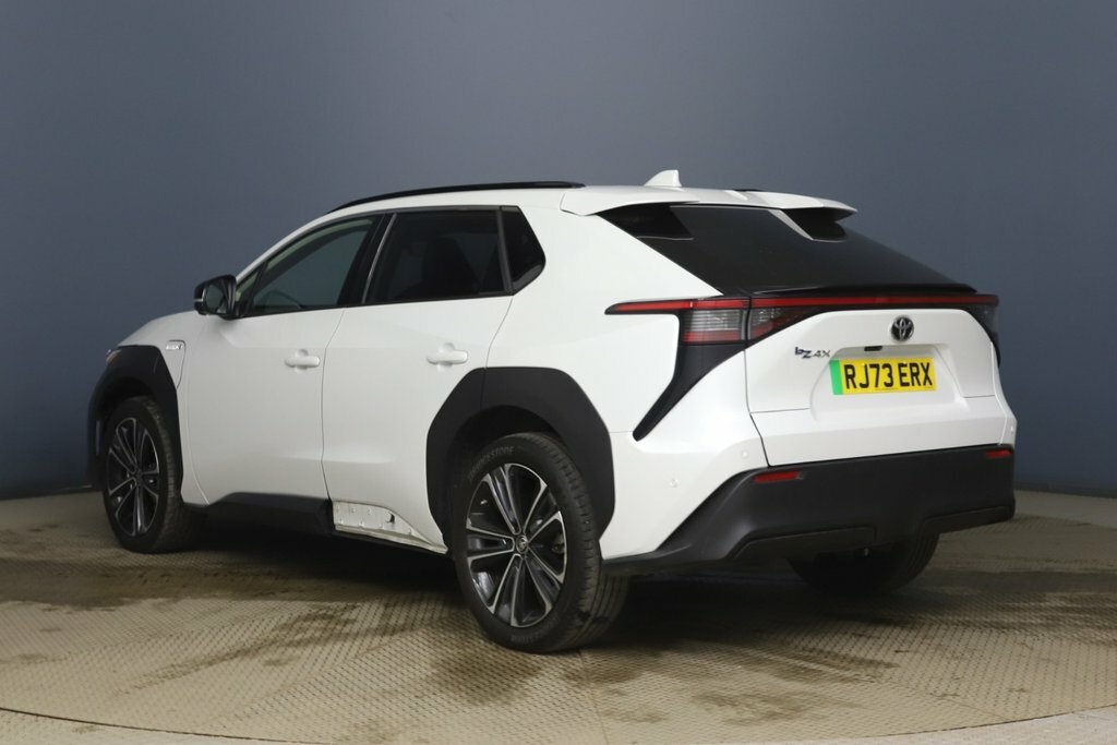 Toyota bZ4X Suv White #5