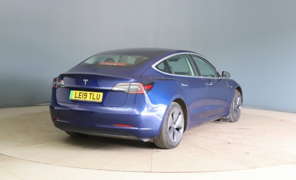 Tesla Model 3 Saloon Blue #4