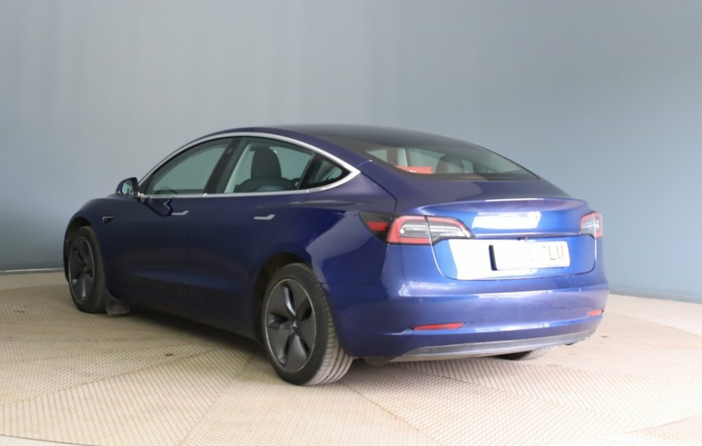 Tesla Model 3 Saloon Blue #5