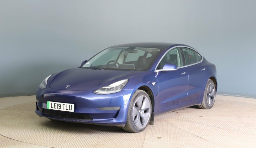 Tesla Model 3 Saloon Blue #2