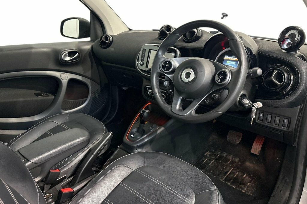 Smart Fortwo Coupe Eq Fortwo Pulse Premium Black #7