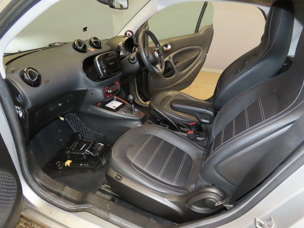 Smart Fortwo Coupe 17.6Kwh Passion Advanced Coupe Black #8