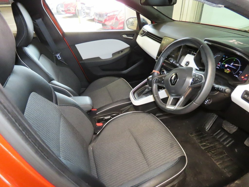 Renault Clio 1L Techno Orange #6
