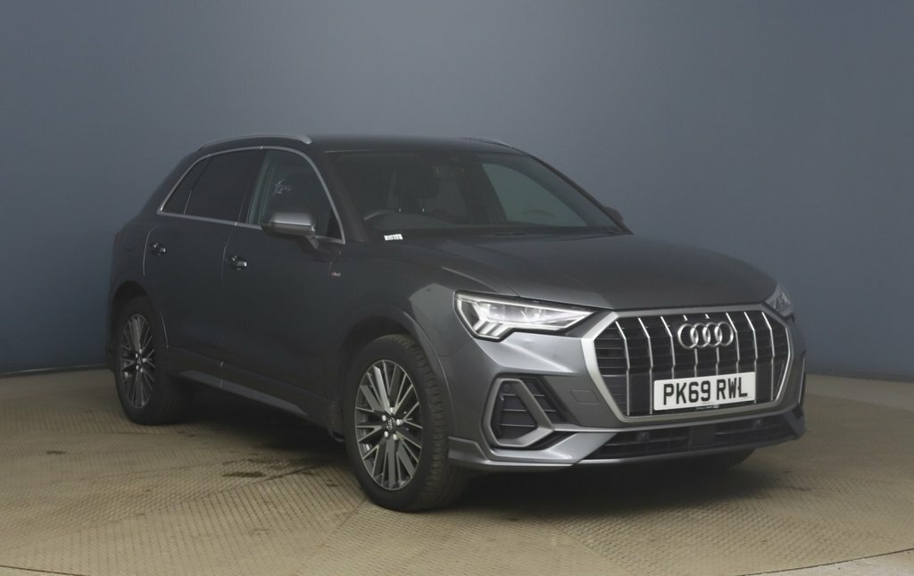 Audi Q3 2L S Line Grey
