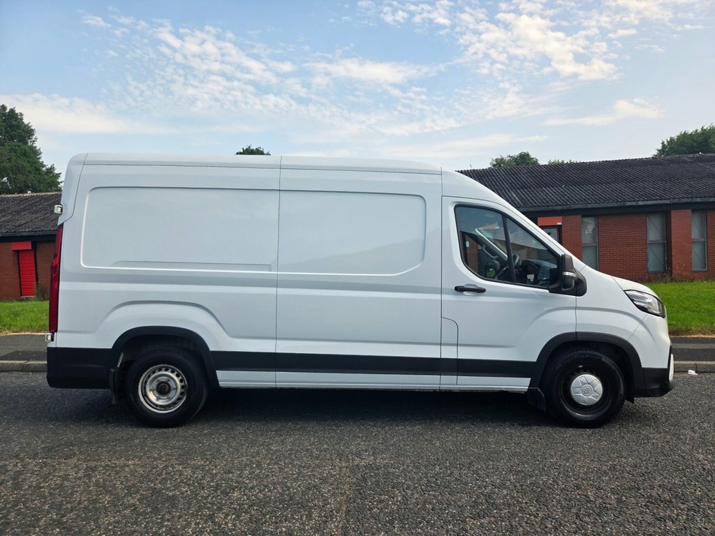 Maxus Deliver 9 Mpv White #5