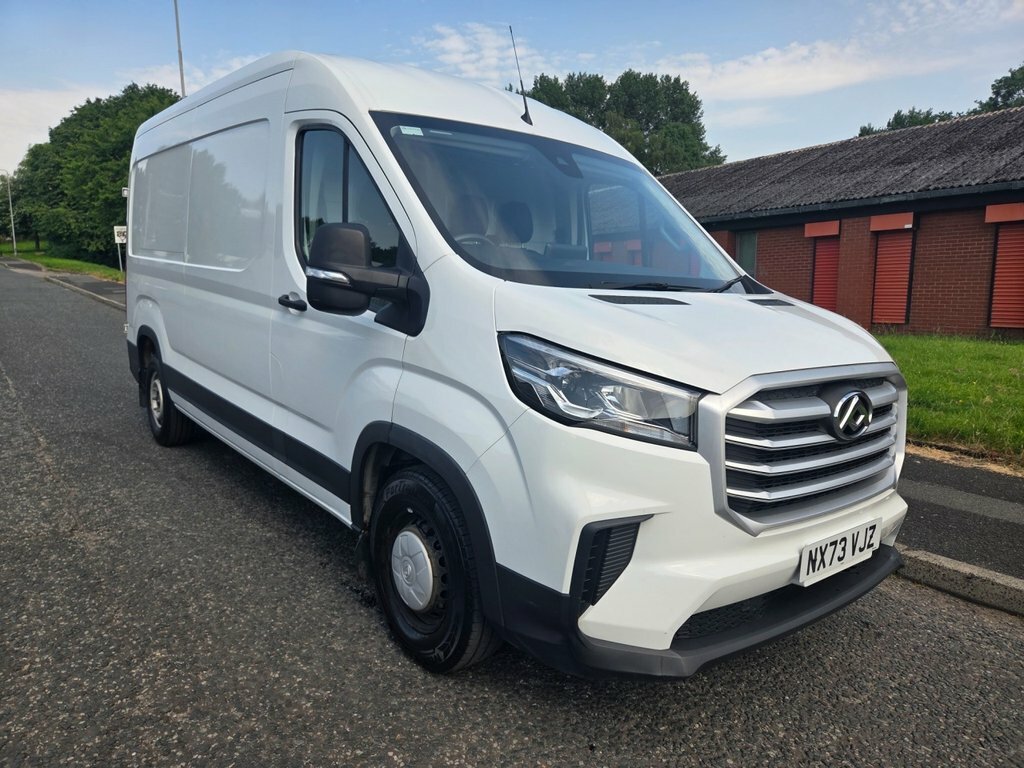 Maxus Deliver 9 Mpv White