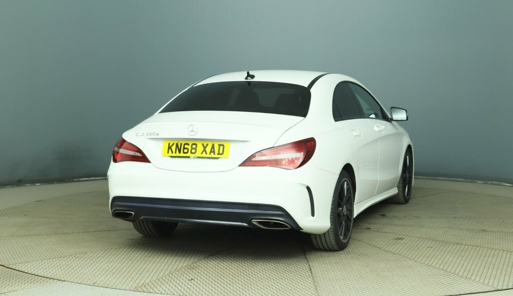 Mercedes-Benz CLA Class 2L Amg Line Night Edition White #4