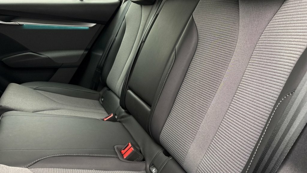 Skoda ENYAQ Suv Black #6
