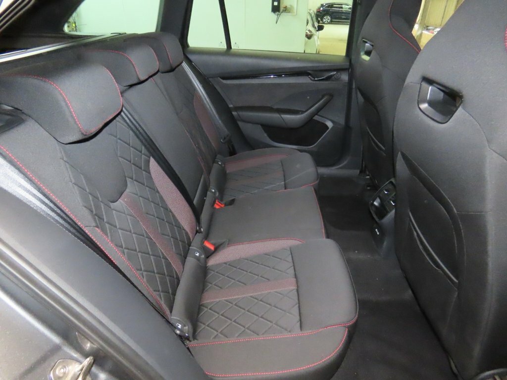 Skoda Octavia 2.0 Tdi 150 Se L Dsg Grey #9