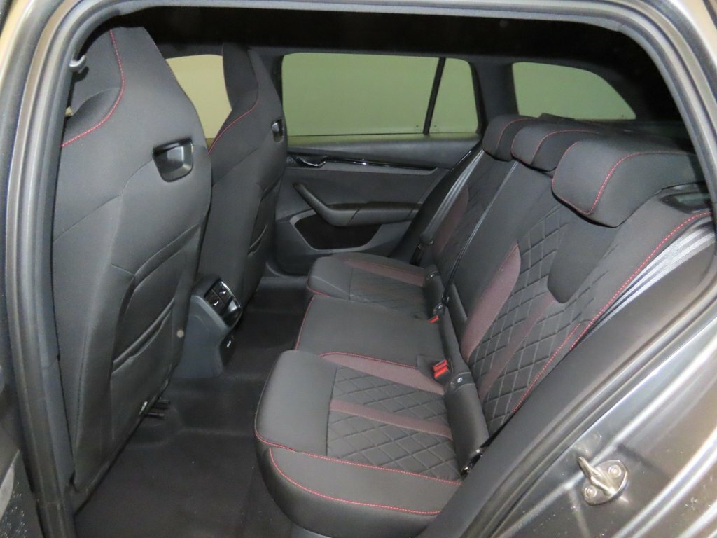 Skoda Octavia 2.0 Tdi 150 Se L Dsg Grey #8