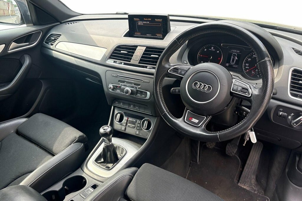 Audi Q3 2L S Line Edition YF67KXA Black #6