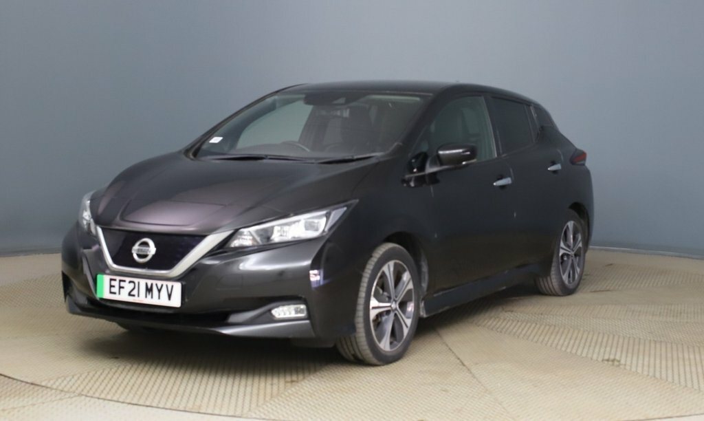 Nissan Leaf Hatchback Black #2