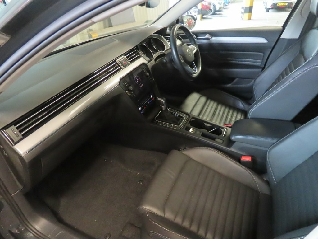 Volkswagen Passat 1.4L Gte Grey #6