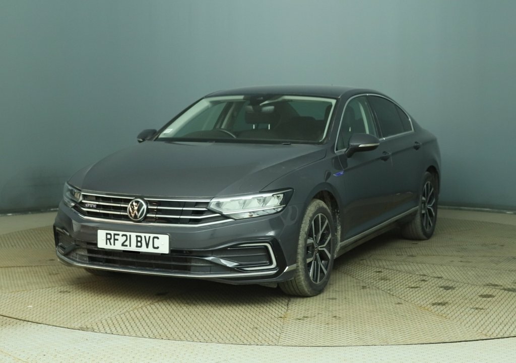 Volkswagen Passat 1.4L Gte Grey #2