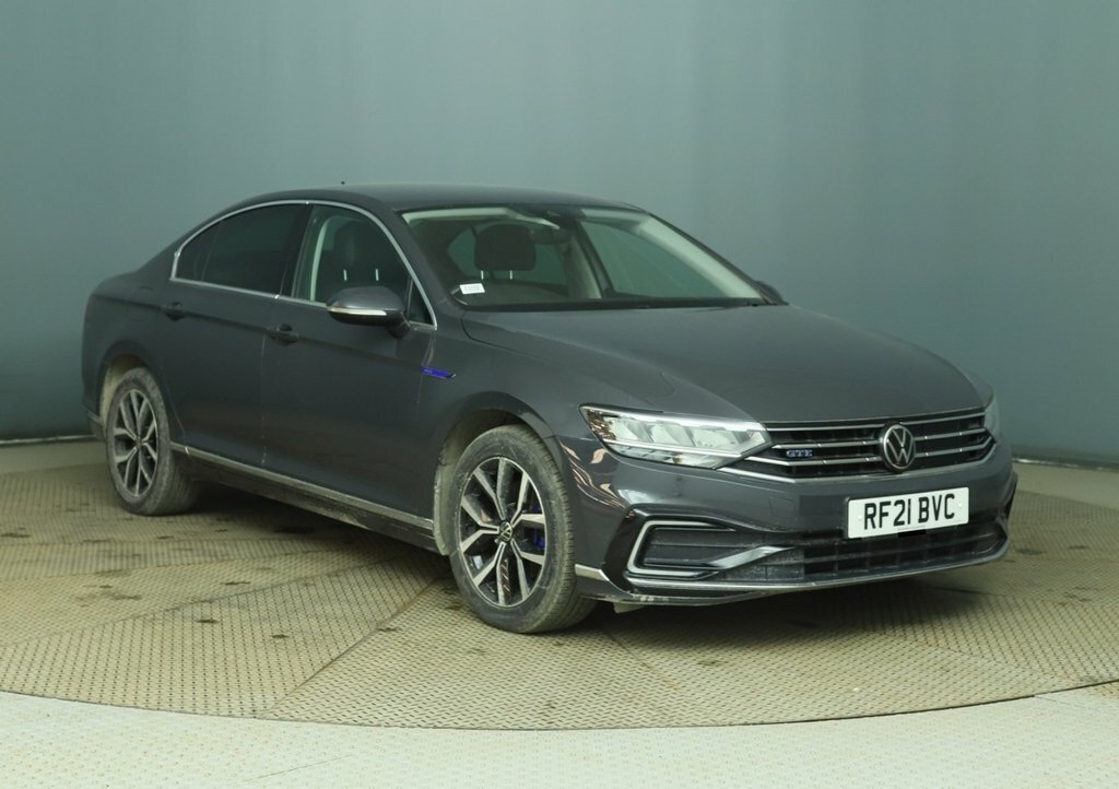 Volkswagen Passat 1.4L Gte Grey